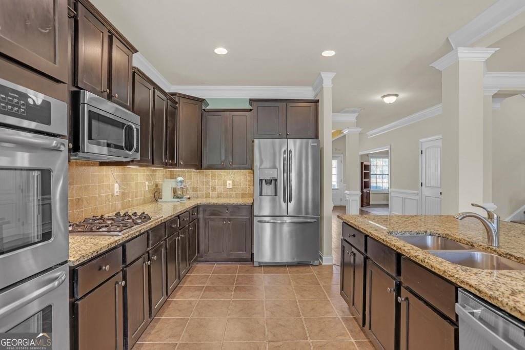 522 Thomas Drive Loganville - 17