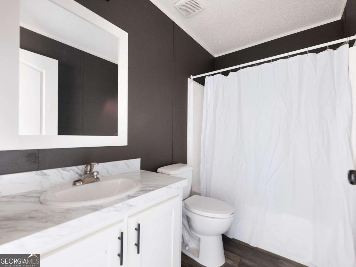 5222 Bogus Road Gainesville - 28