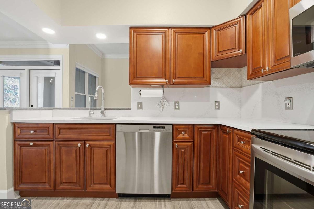 3777 PEACHTREE Road Brookhaven - 20