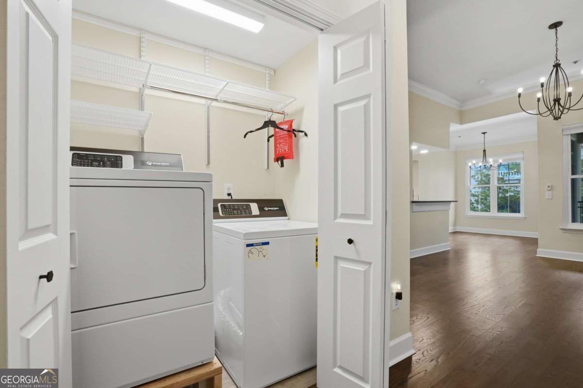 3777 PEACHTREE Road Brookhaven - 24