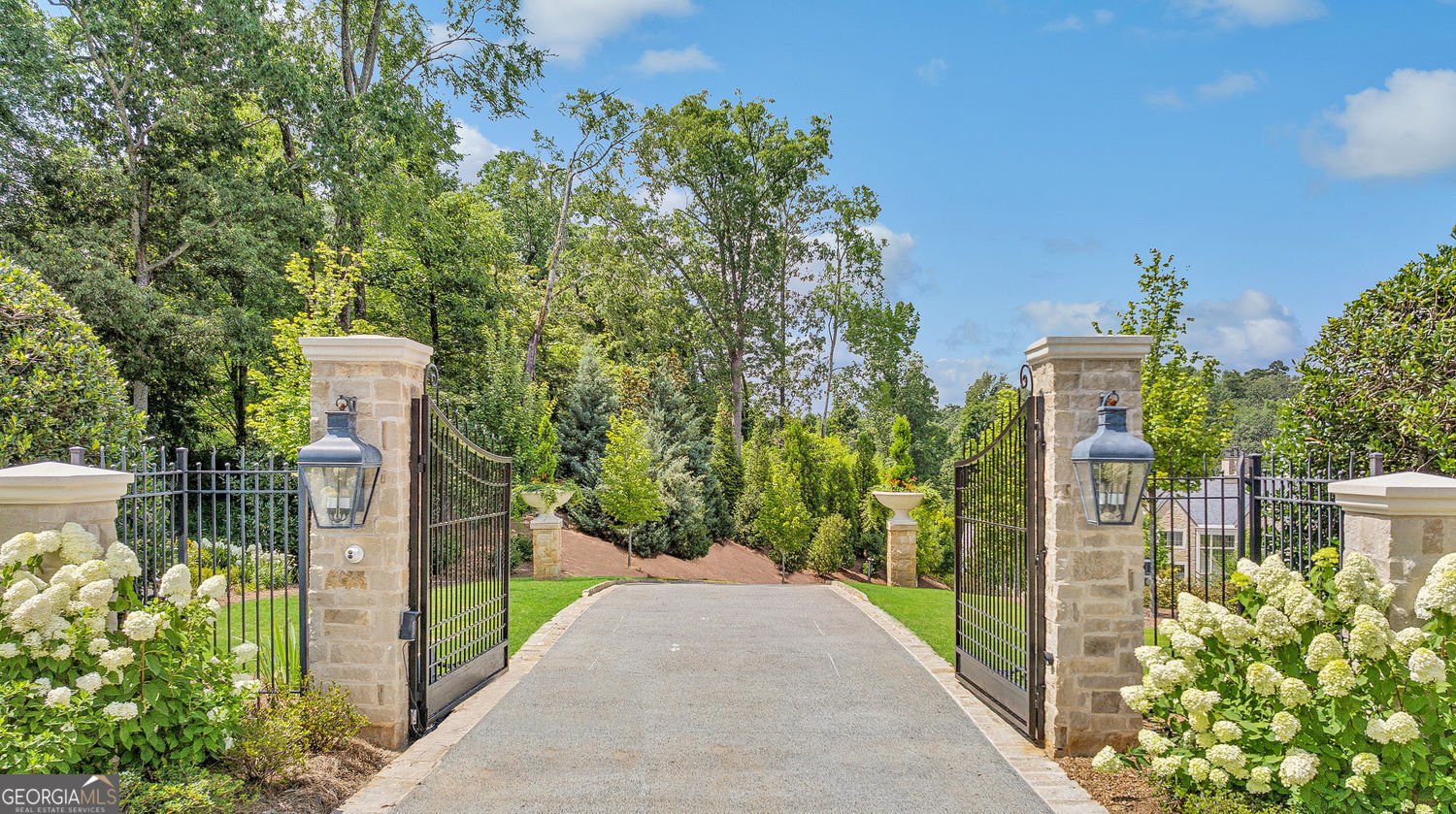 4725 Northside Drive Sandy Springs - 2