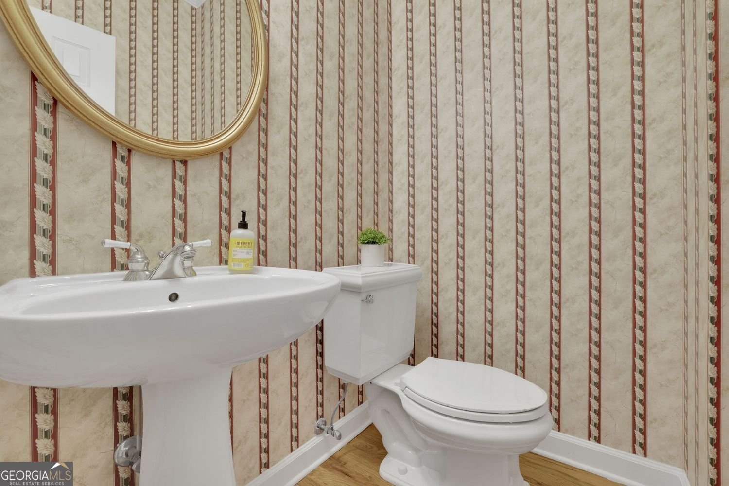 7753 Georgetown Roswell - 38