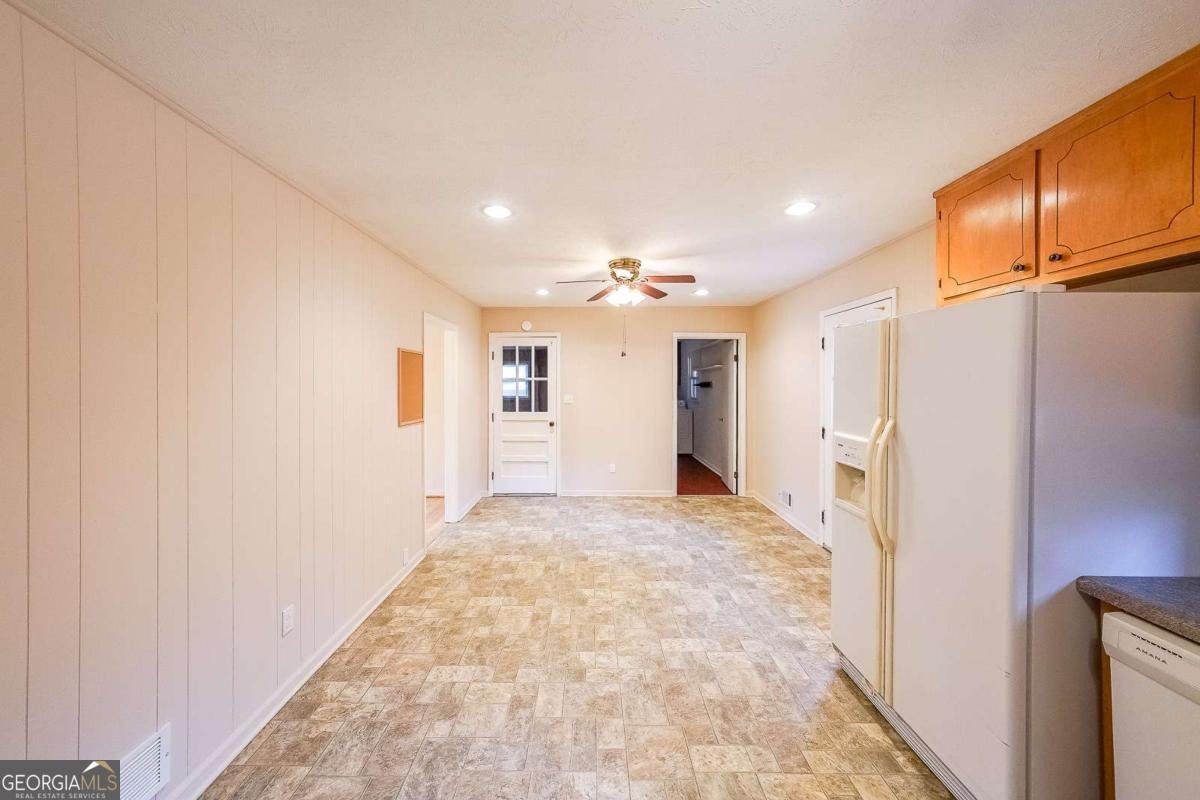 900 Victoria Lane Oxford - 11