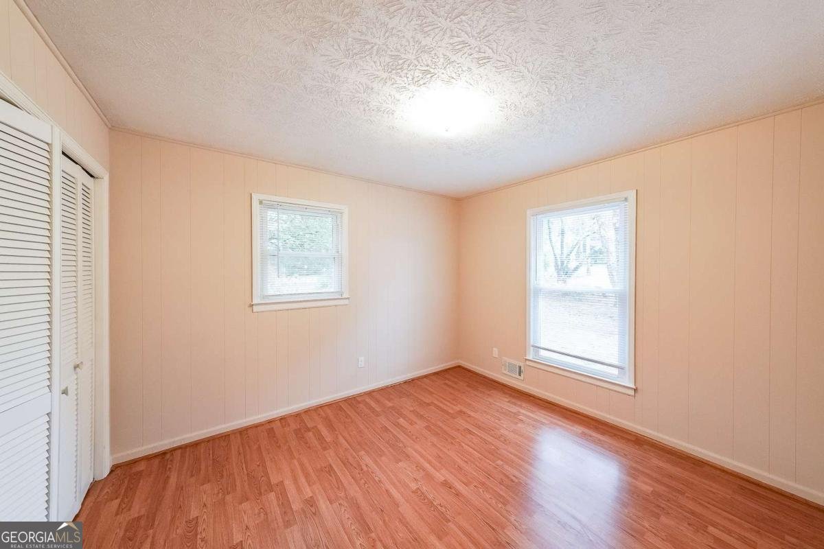 900 Victoria Lane Oxford - 18