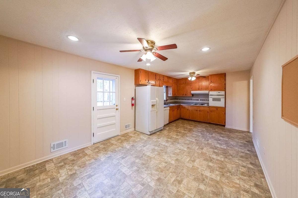 900 Victoria Lane Oxford - 8