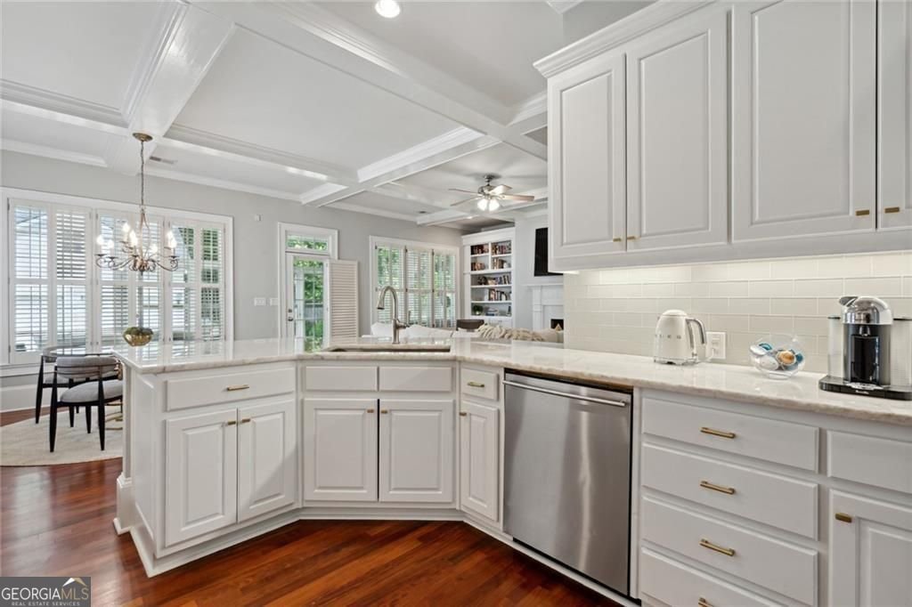 1070 Standard Drive Brookhaven - 17