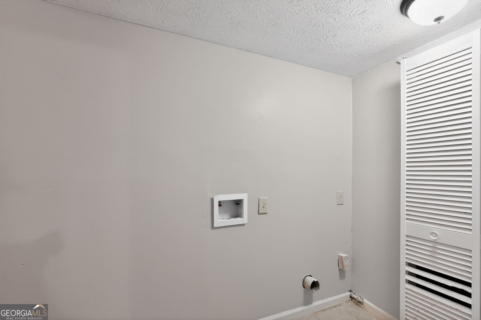 5515 Rock Springs Road Lithonia - 27