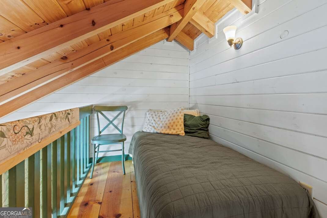 100 Smith Hill Road Cherry Log - 23