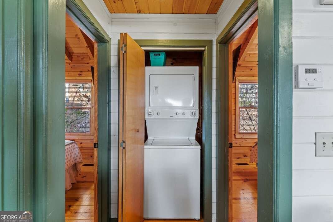 100 Smith Hill Road Cherry Log - 26