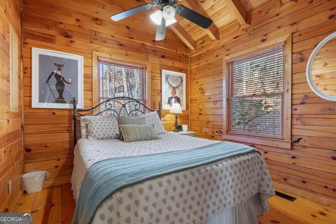 100 Smith Hill Road Cherry Log - 27