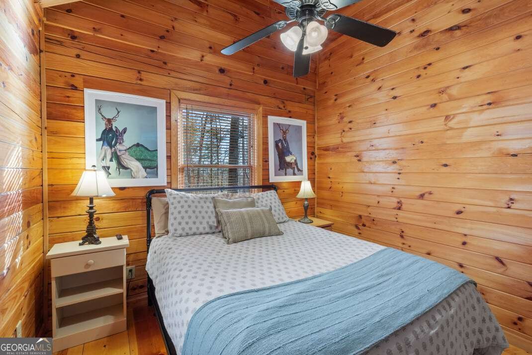 100 Smith Hill Road Cherry Log - 31