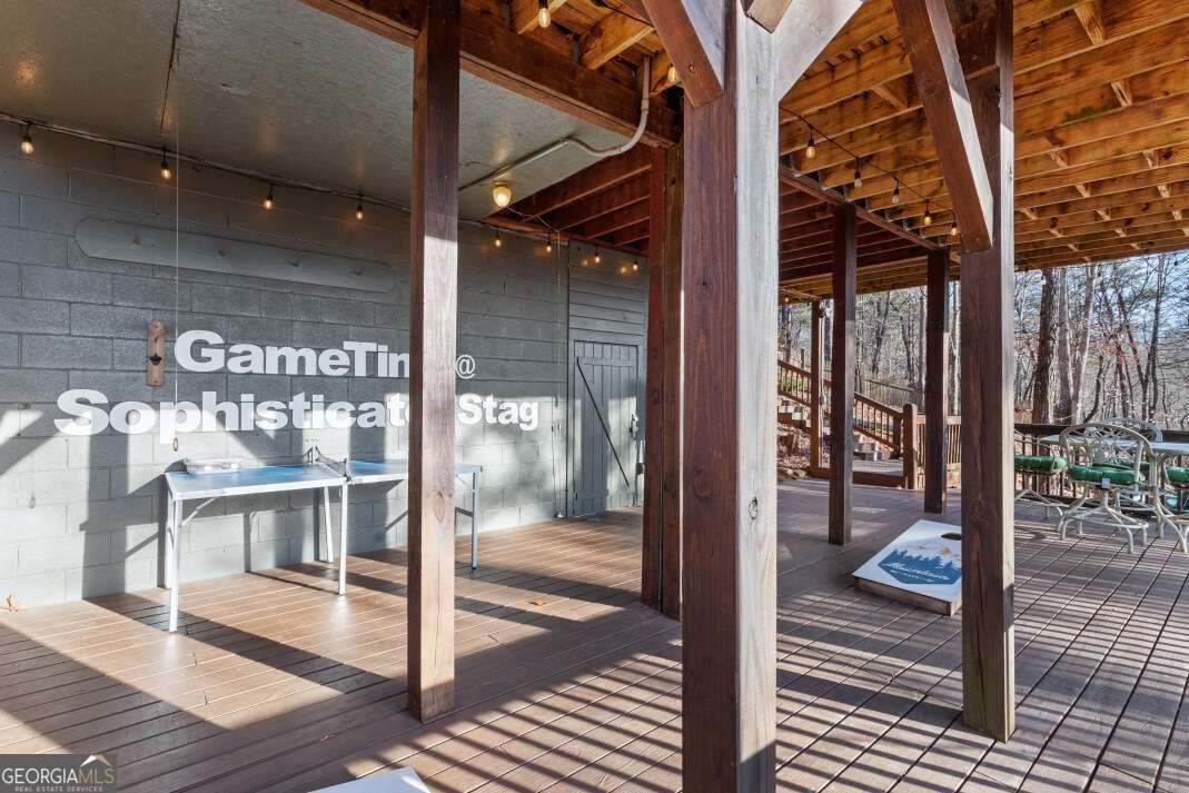 100 Smith Hill Road Cherry Log - 36