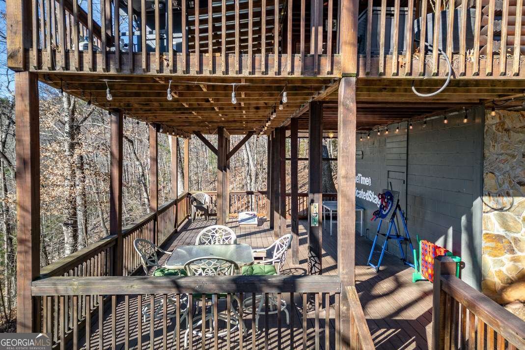 100 Smith Hill Road Cherry Log - 39