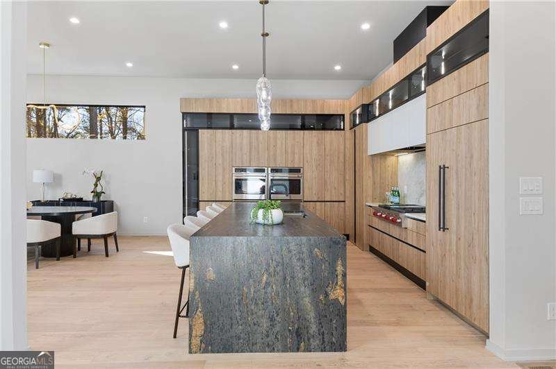 633 Pauley Place Sandy Springs - 10