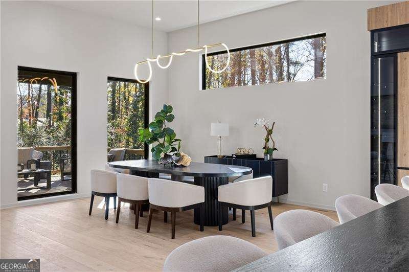 633 Pauley Place Sandy Springs - 17