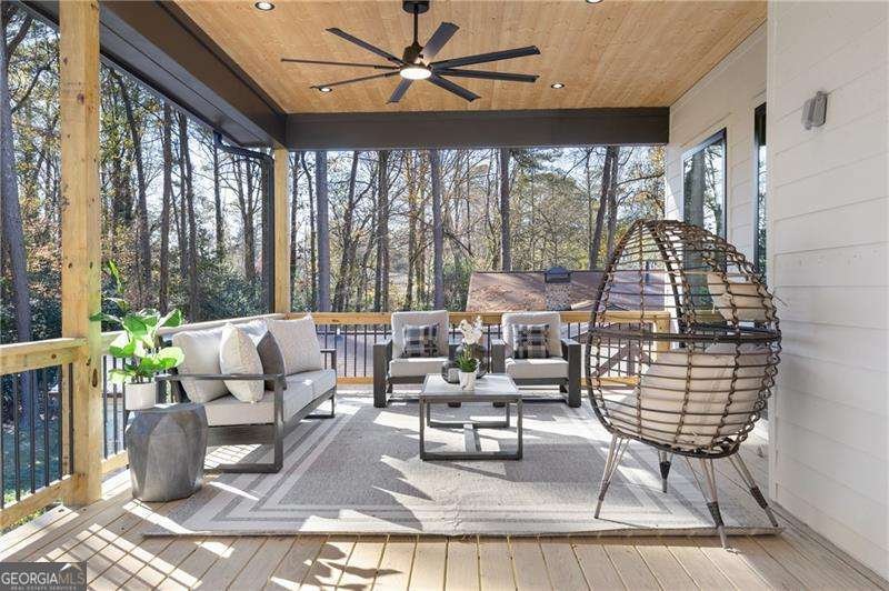 633 Pauley Place Sandy Springs - 19