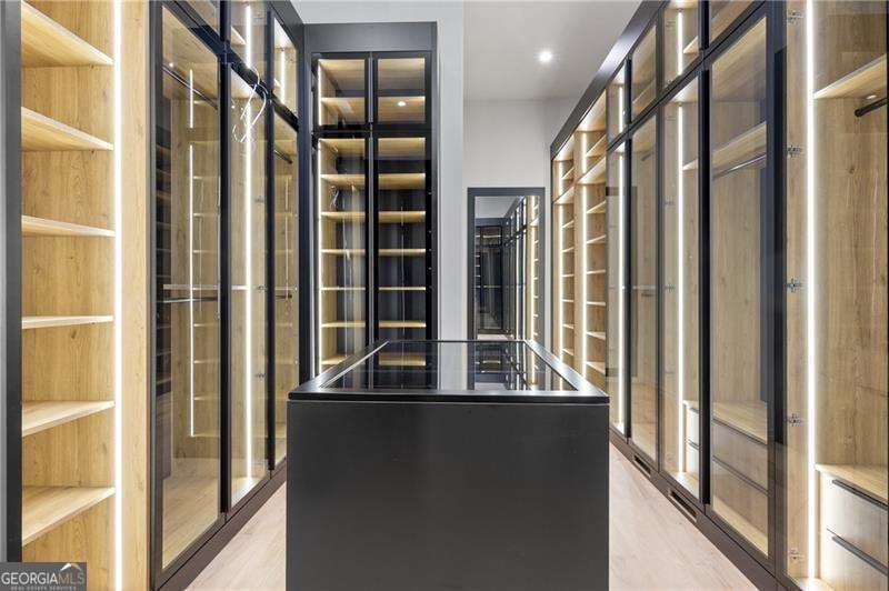 633 Pauley Place Sandy Springs - 35