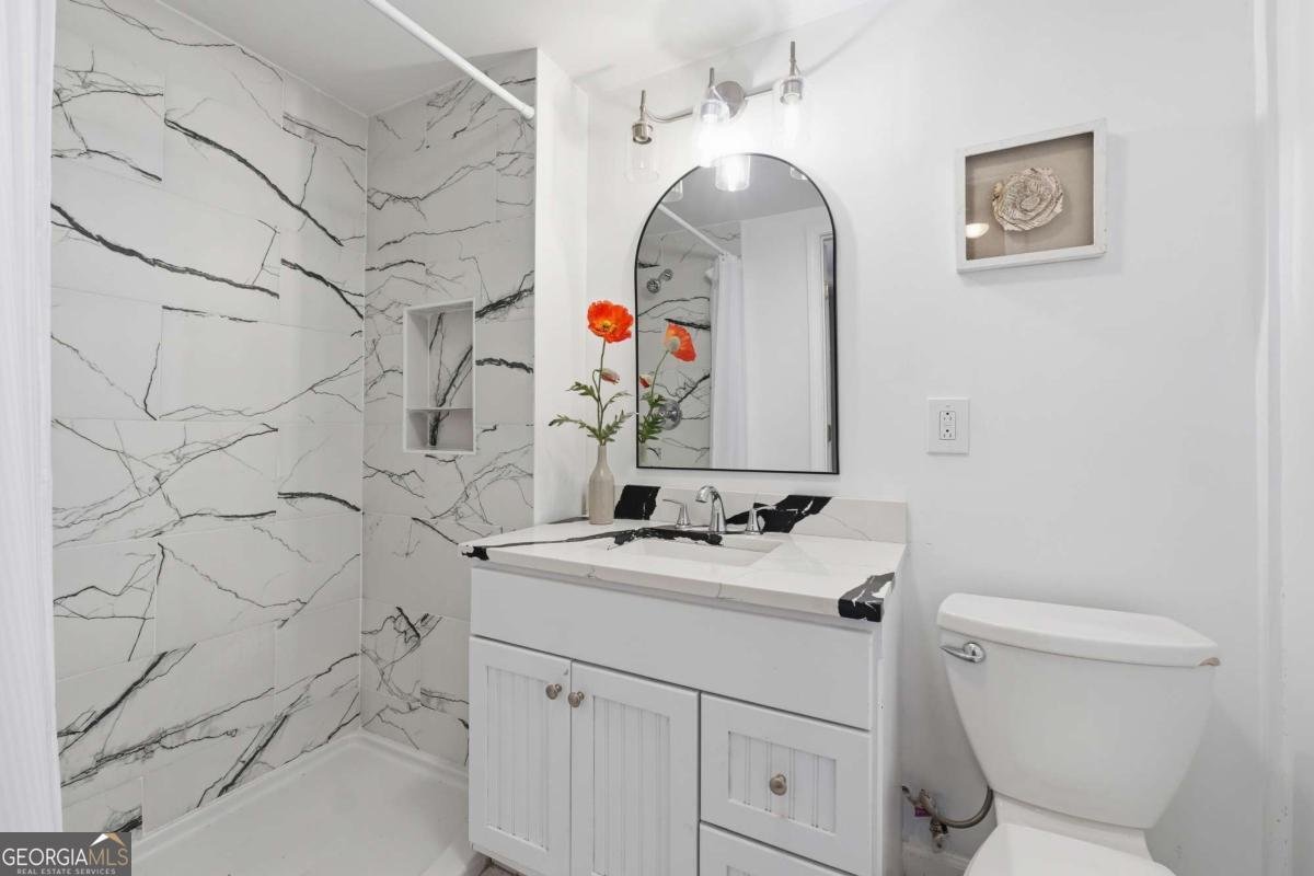 2856 Engle Road Atlanta - 24