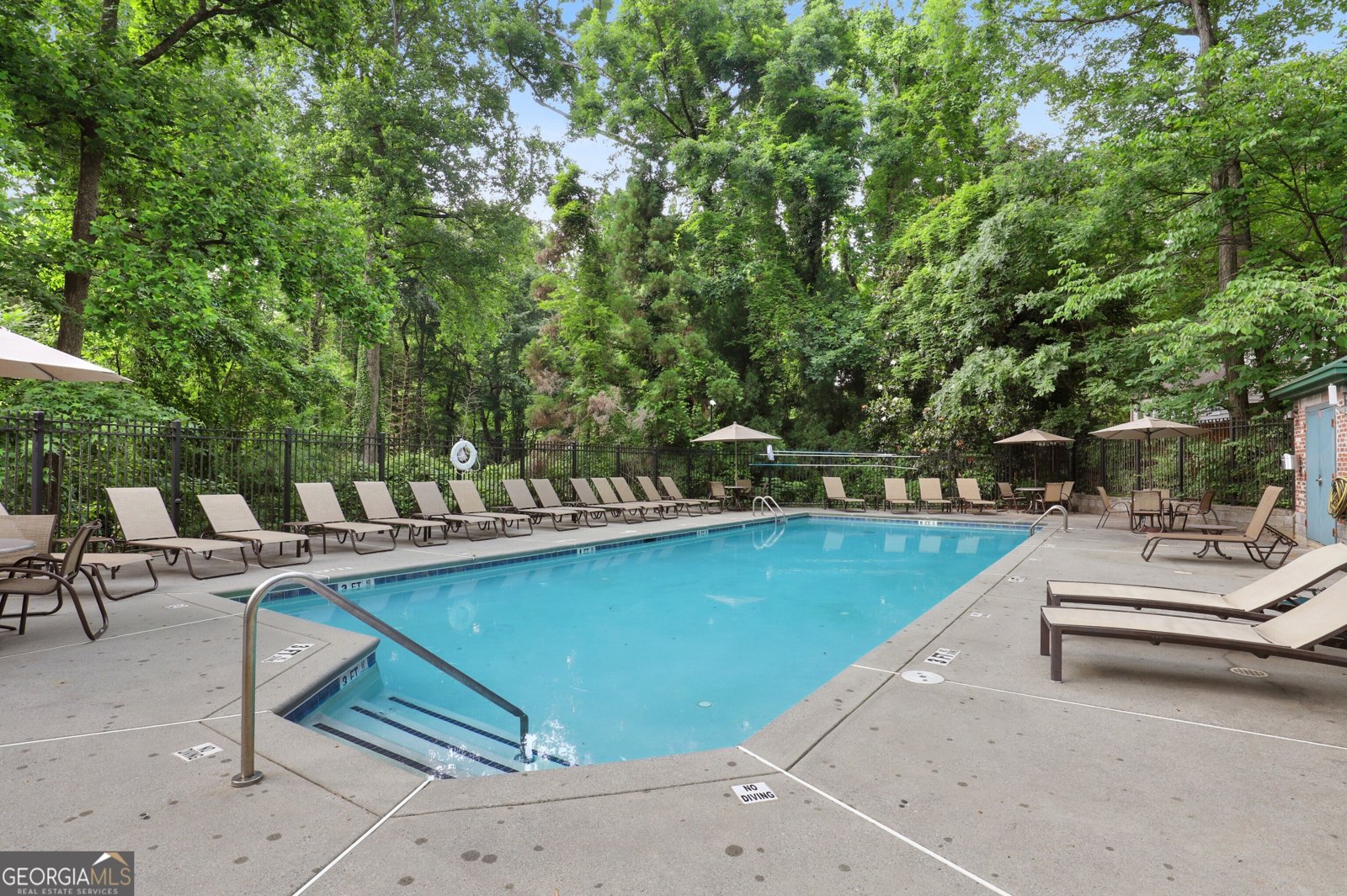 3235 Roswell Road Atlanta - 25