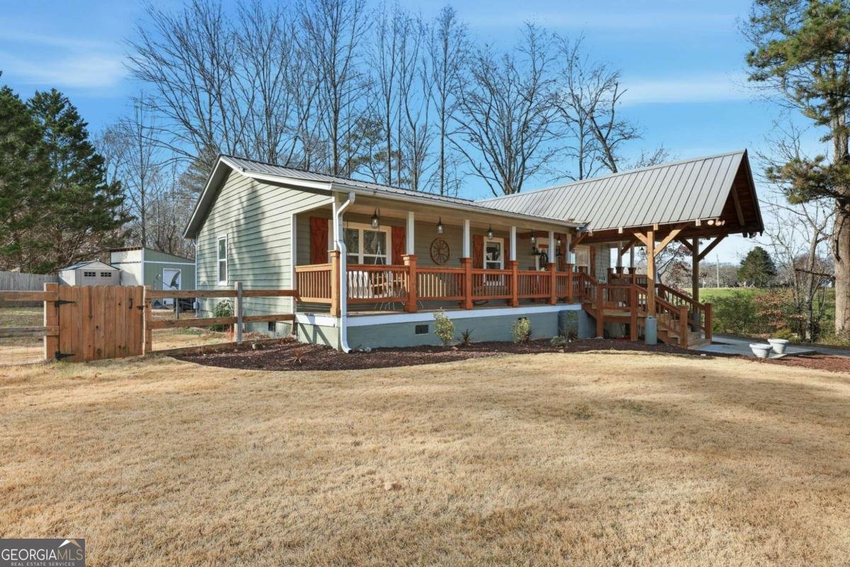 4123 Leach Road Gainesville - 32