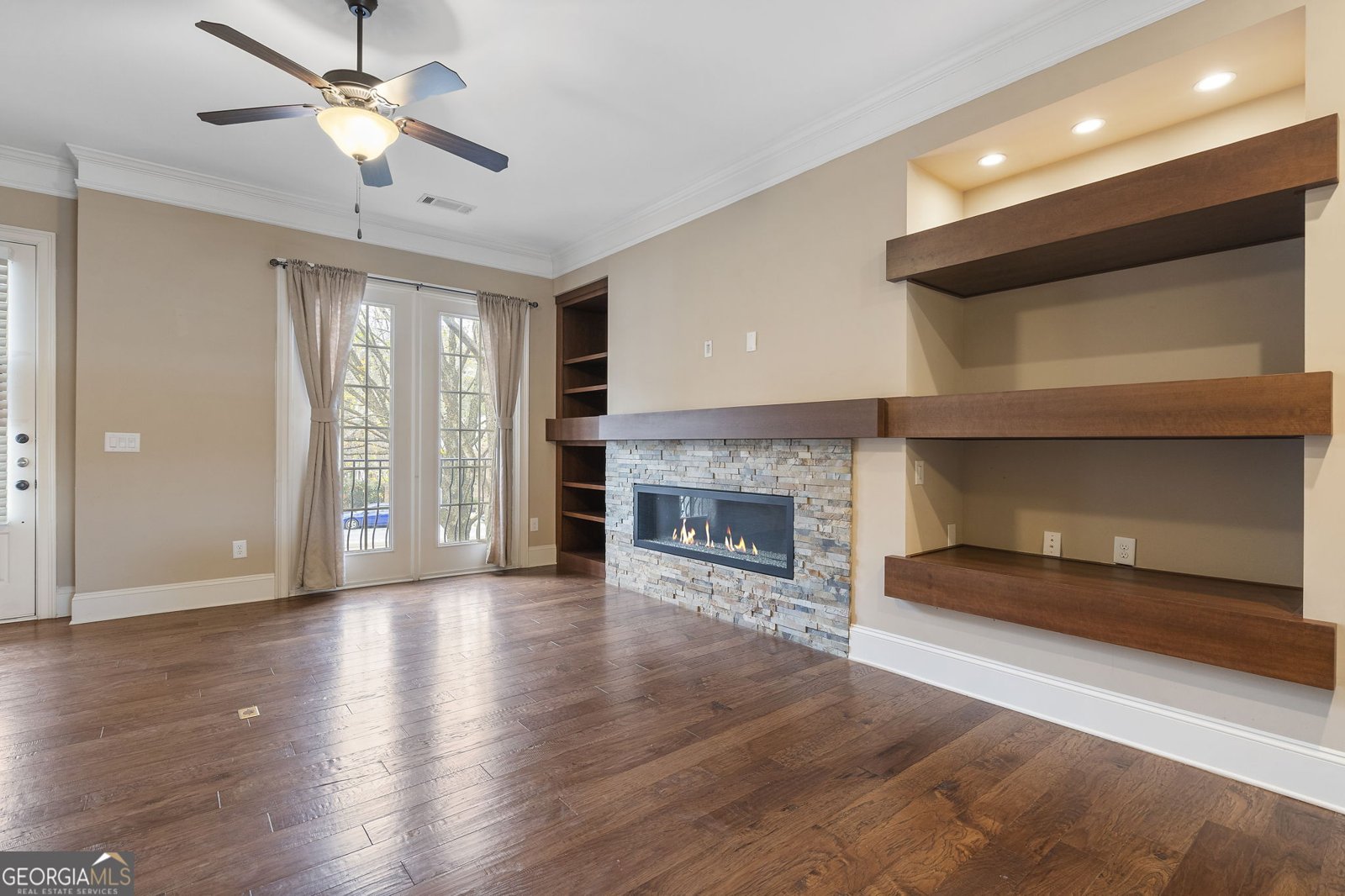 427 Alderwood Street Sandy Springs - 4