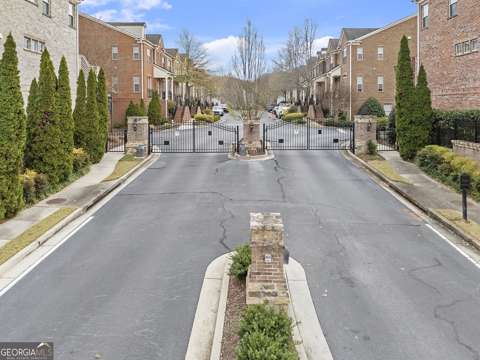 427 Alderwood Street Sandy Springs - 41