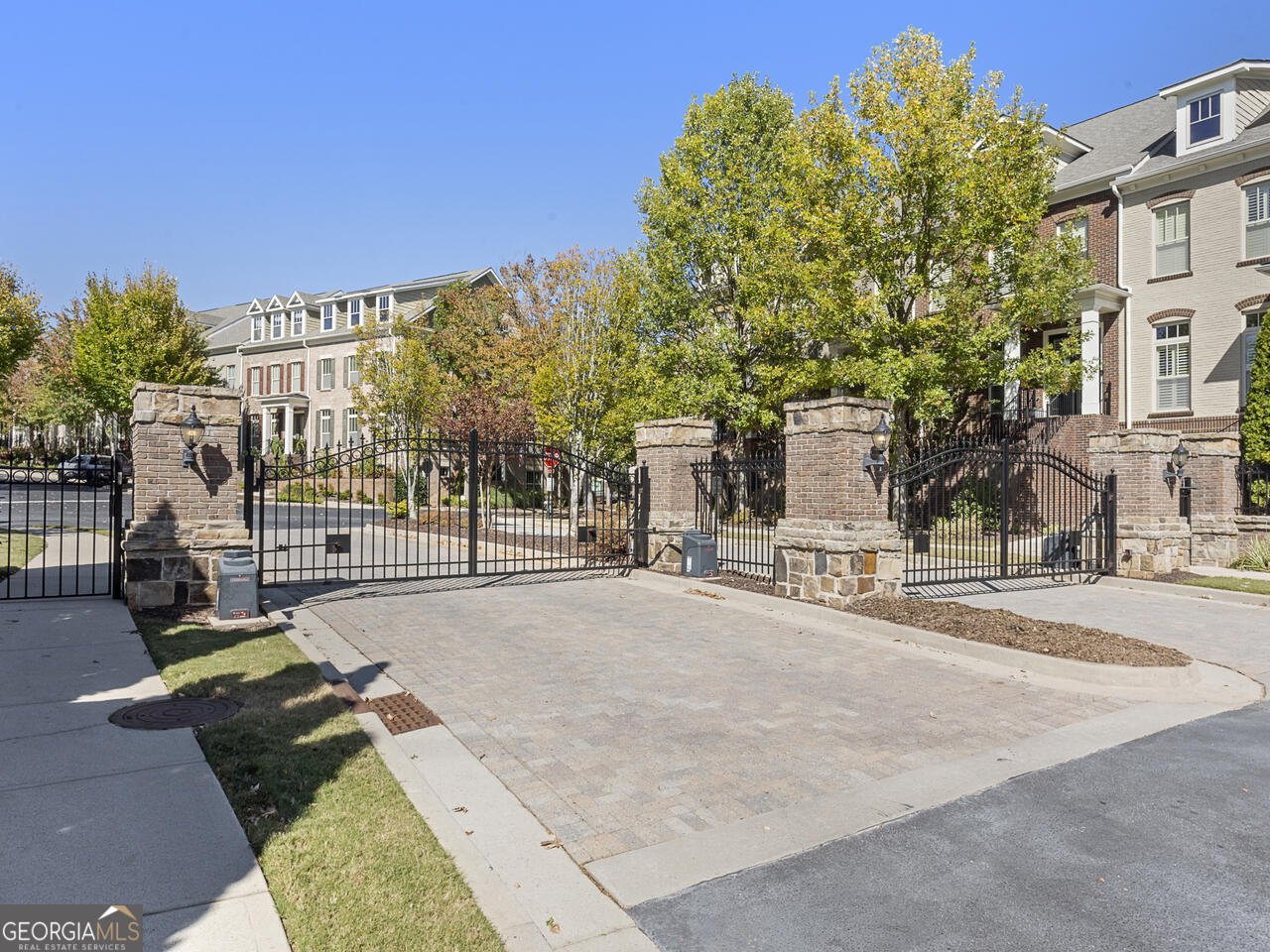 427 Alderwood Street Sandy Springs - 42