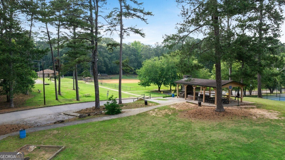 3863 Donetta Drive Atlanta - 55