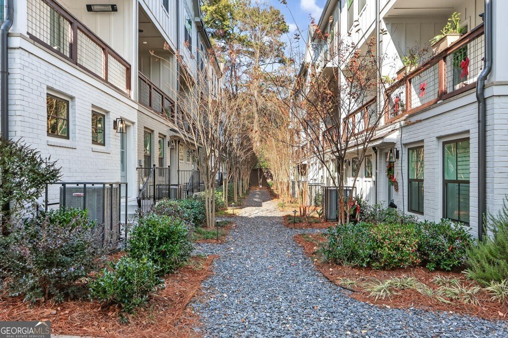 4455 Dandelion Lane Atlanta - 3