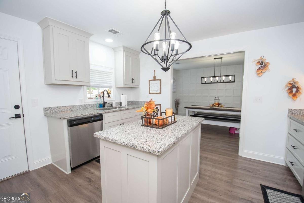 203 White Avenue Hogansville - 11