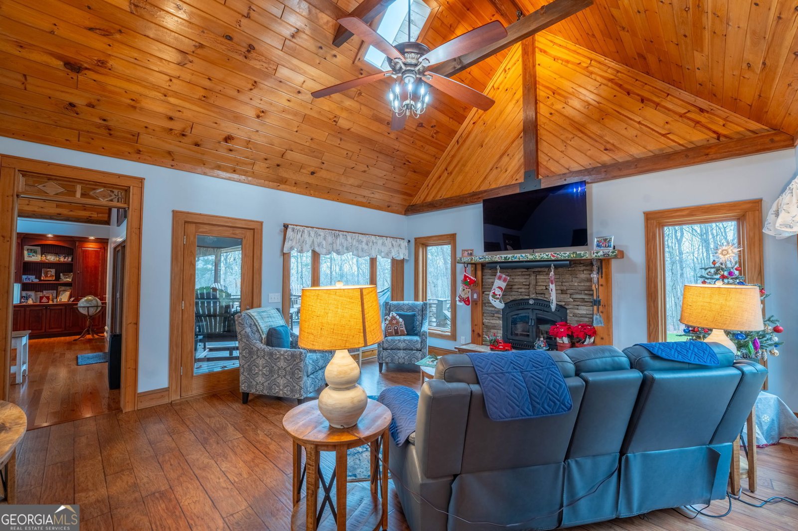 712 Meadow Run Court Clarkesville - 38