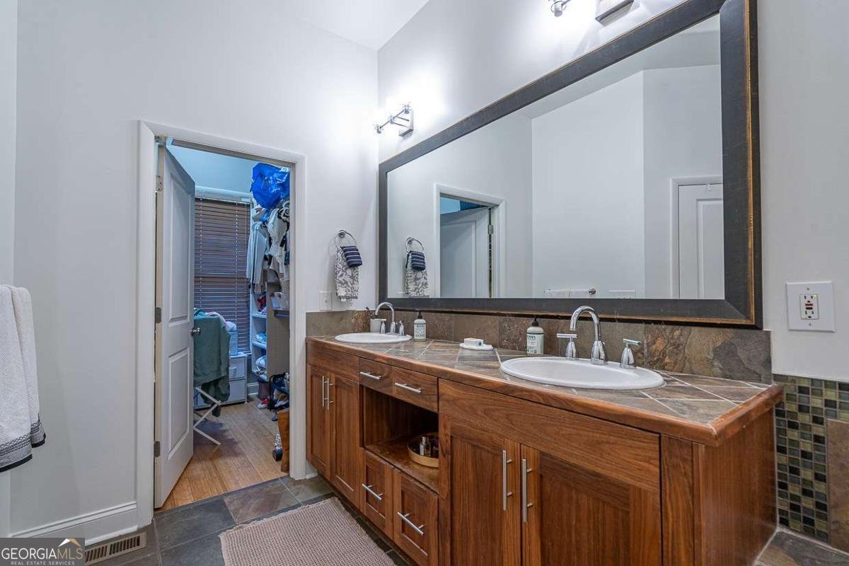 118 Ruth Drive Athens - 18