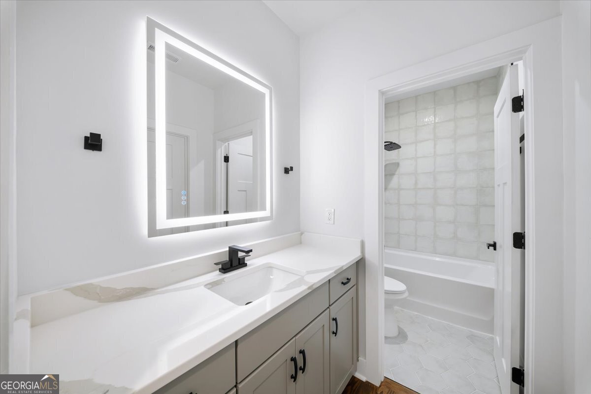 222 SILVERCREST Drive Acworth - 24