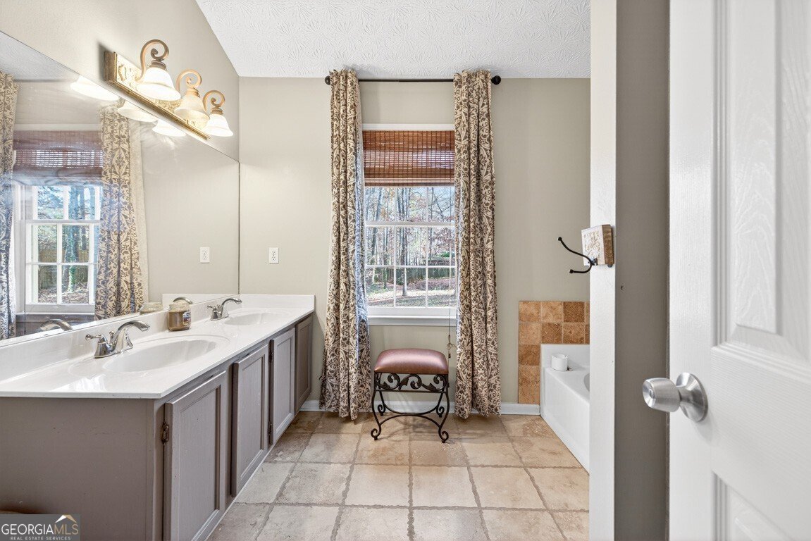 1086 Atherton Lane Woodstock - 22