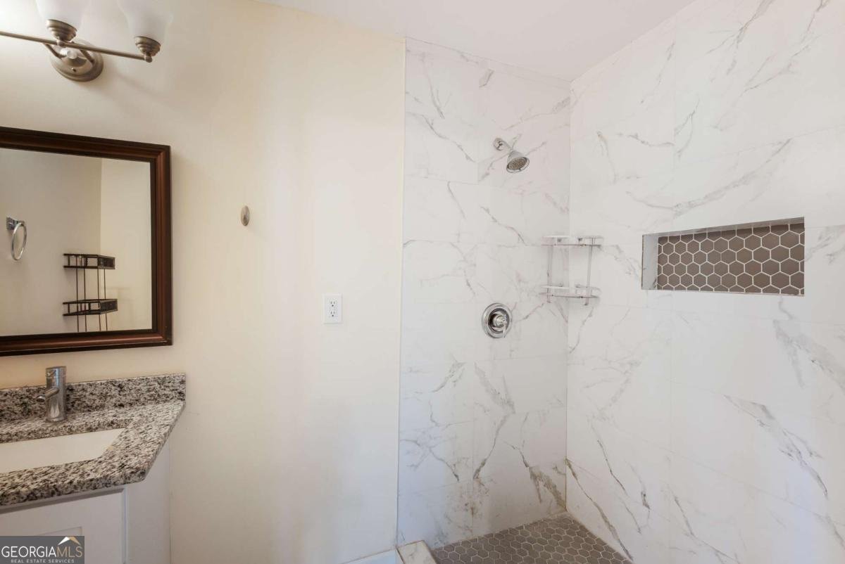 5287 Maple Valley Road Mableton - 15