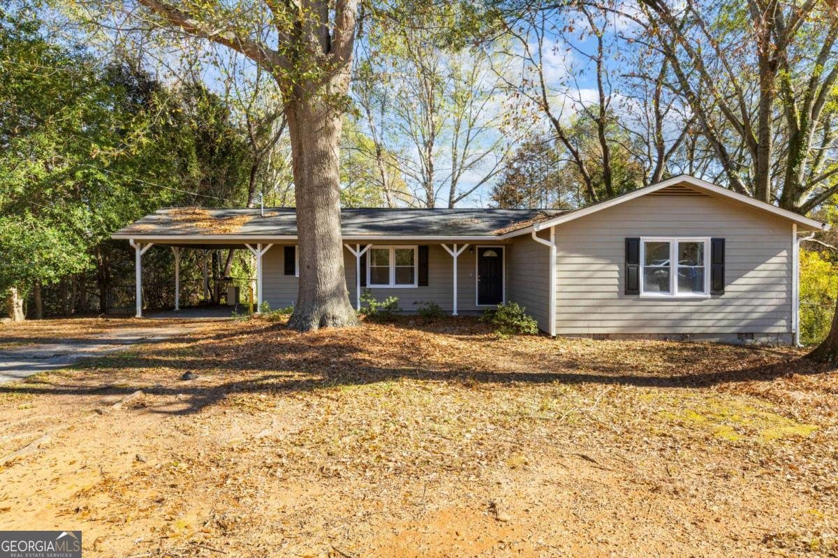 5287 Maple Valley Road Mableton - 2