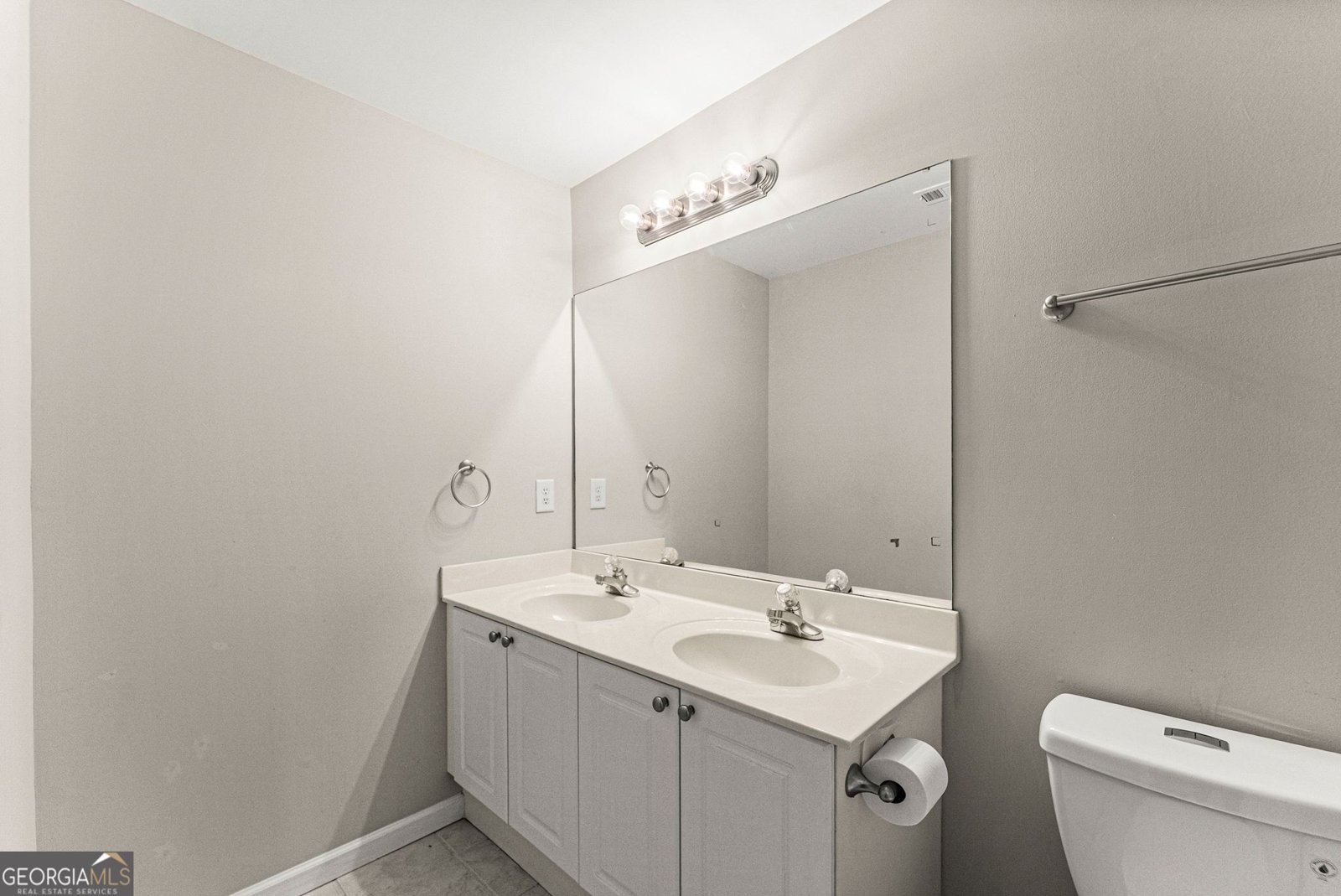 5987 Wellington Ave Gainesville - 28