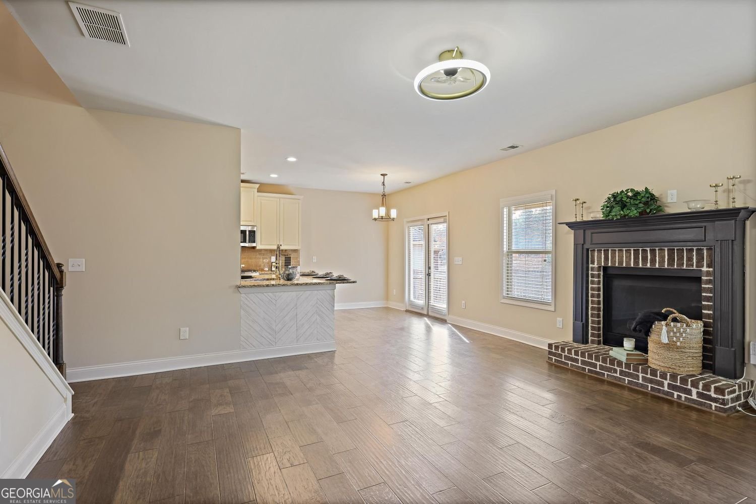 242 Cobblestone Trail Dallas - 11