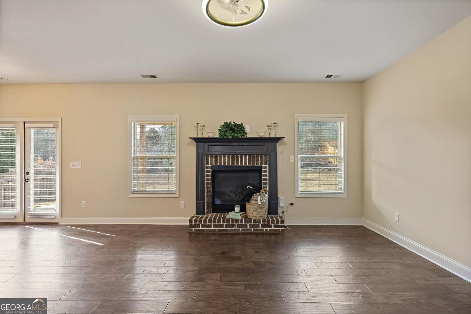 242 Cobblestone Trail Dallas - 12