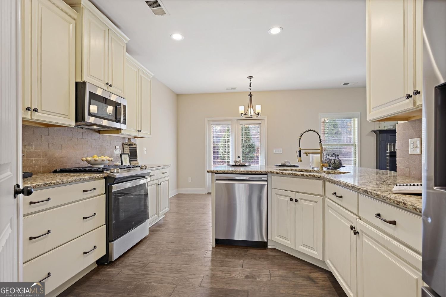 242 Cobblestone Trail Dallas - 6