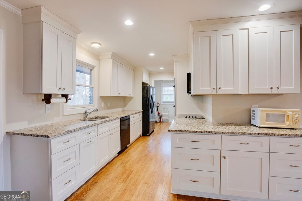 1460 Hillcrest Drive Sugar Hill - 10