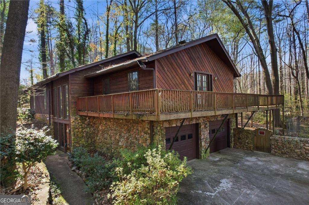 1091 Cole Drive Lilburn - 2