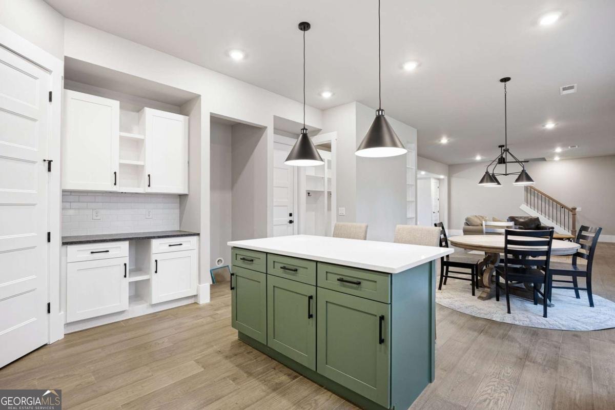 1488 BATESVILLE Road Canton - 18