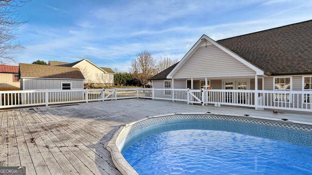 4389 225 Highway Chatsworth - main photo