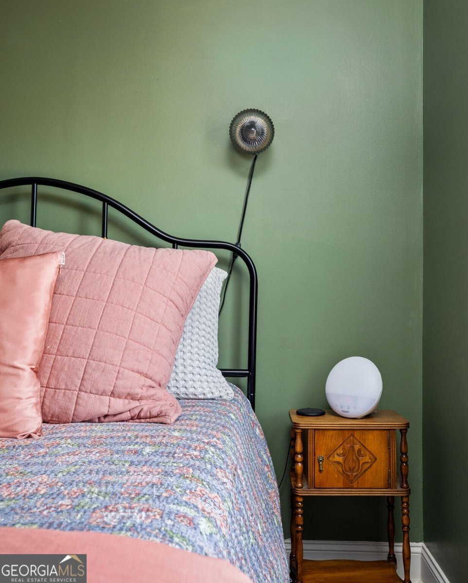 1384 Westmont Road Atlanta - 18