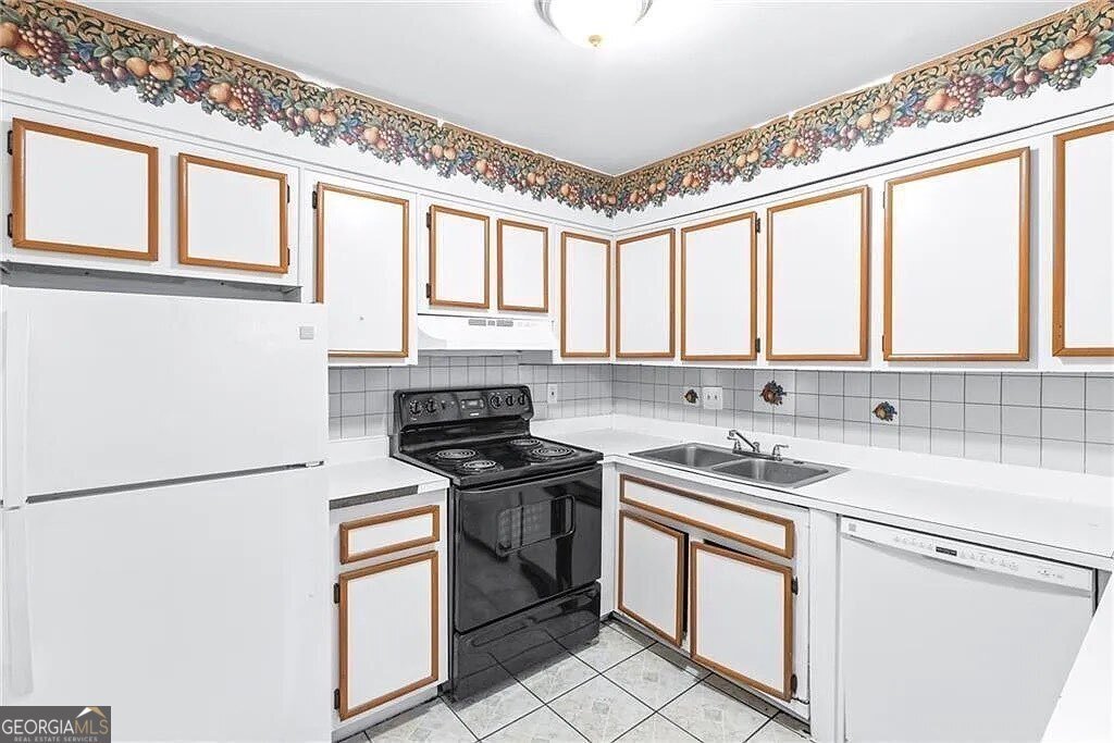 1308 Camelot Drive Atlanta - 8