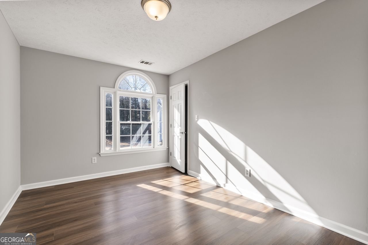 680 SOMERSET VALE Drive Lawrenceville - Photo 27