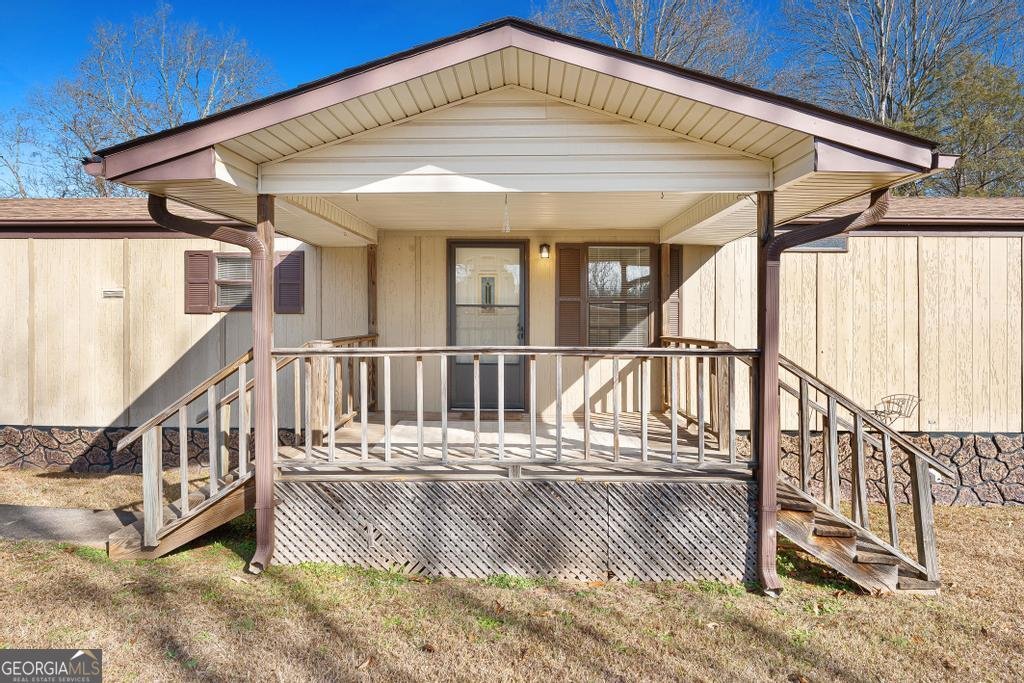 451 Defoor Rd Toccoa - 32