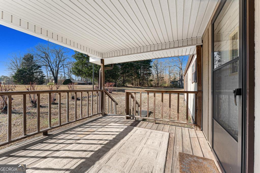 451 Defoor Rd Toccoa - 33