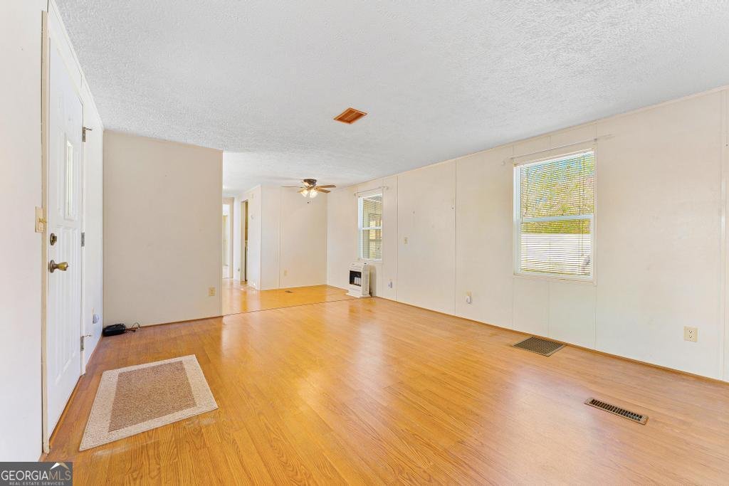 451 Defoor Rd Toccoa - 35